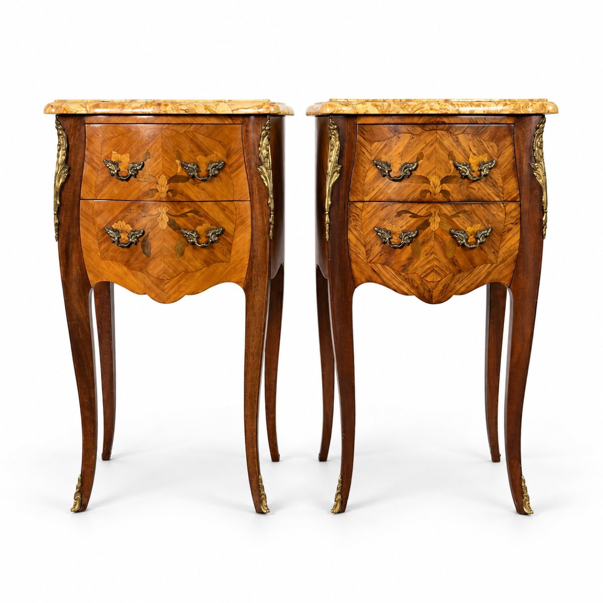 Paire de chevets commodes, style Louis XV, marqueterie, bronze et marbre, estampillés Marquant