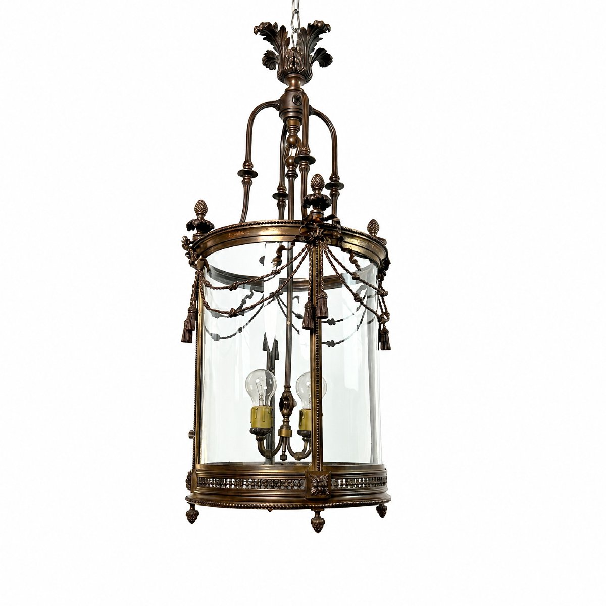 Grande lanterne de vestibule d'époque Napoléon III, XIXe siècle, en bronze de style Louis XVI.