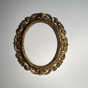 Oval Frame In Wood And Gilt Stucco With Acanthus, France 19th Century, Louis XV Style, 72x62 Cm