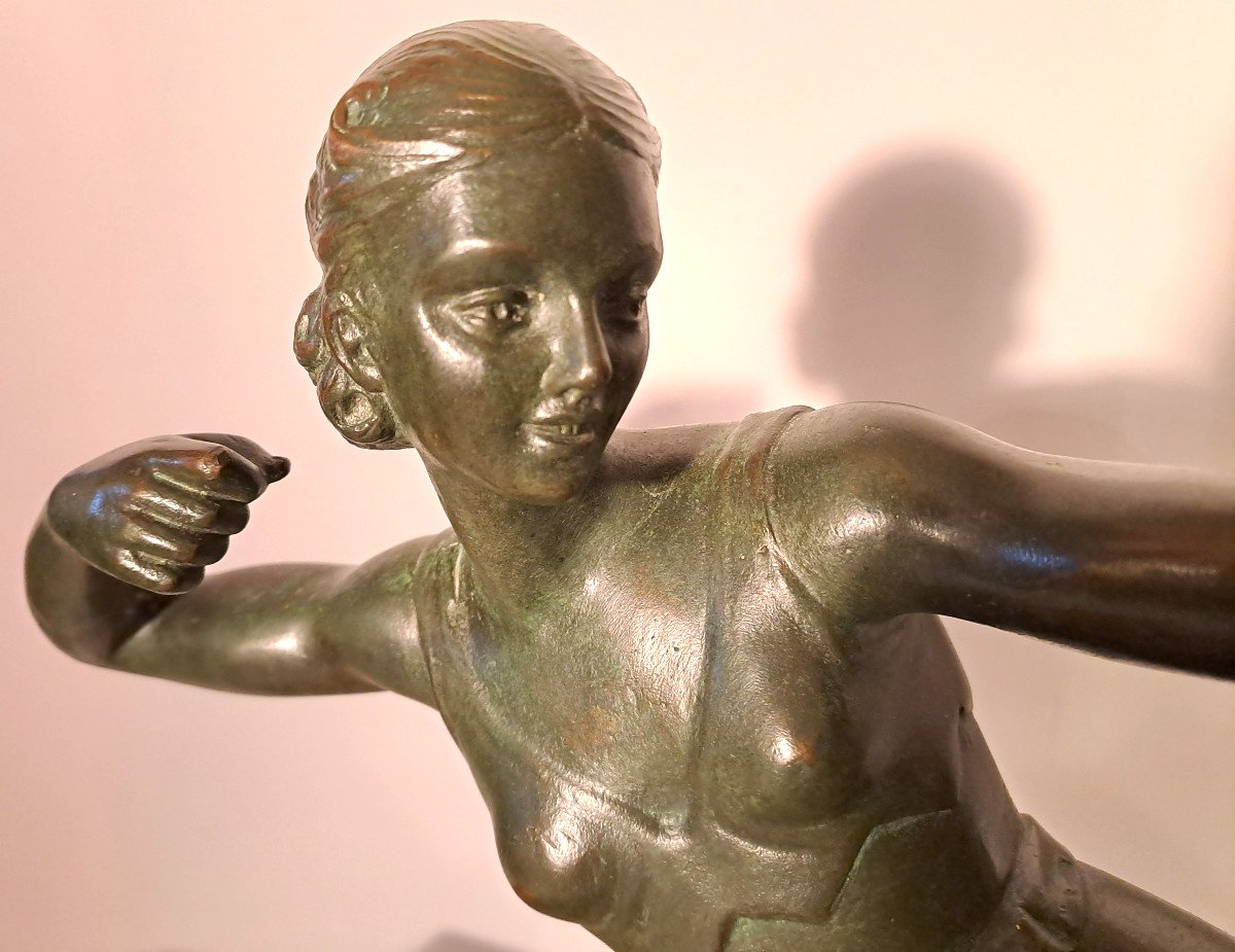 Salvatore MELANI (1902-1934), "Femme tirant à l'arc", Sculpture en Bronze et Terrasse en Marbre-photo-4