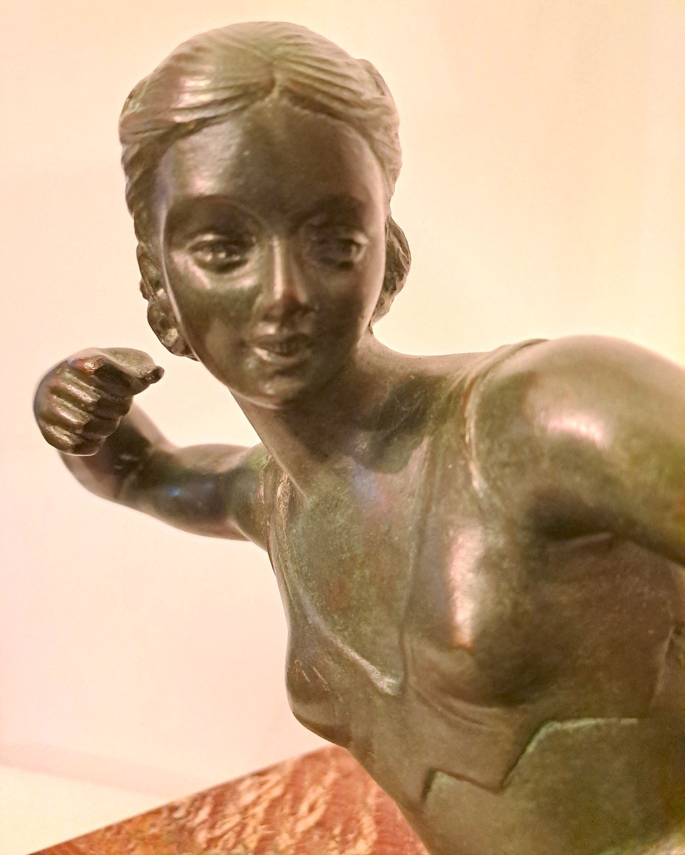 Salvatore MELANI (1902-1934), "Femme tirant à l'arc", Sculpture en Bronze et Terrasse en Marbre-photo-3