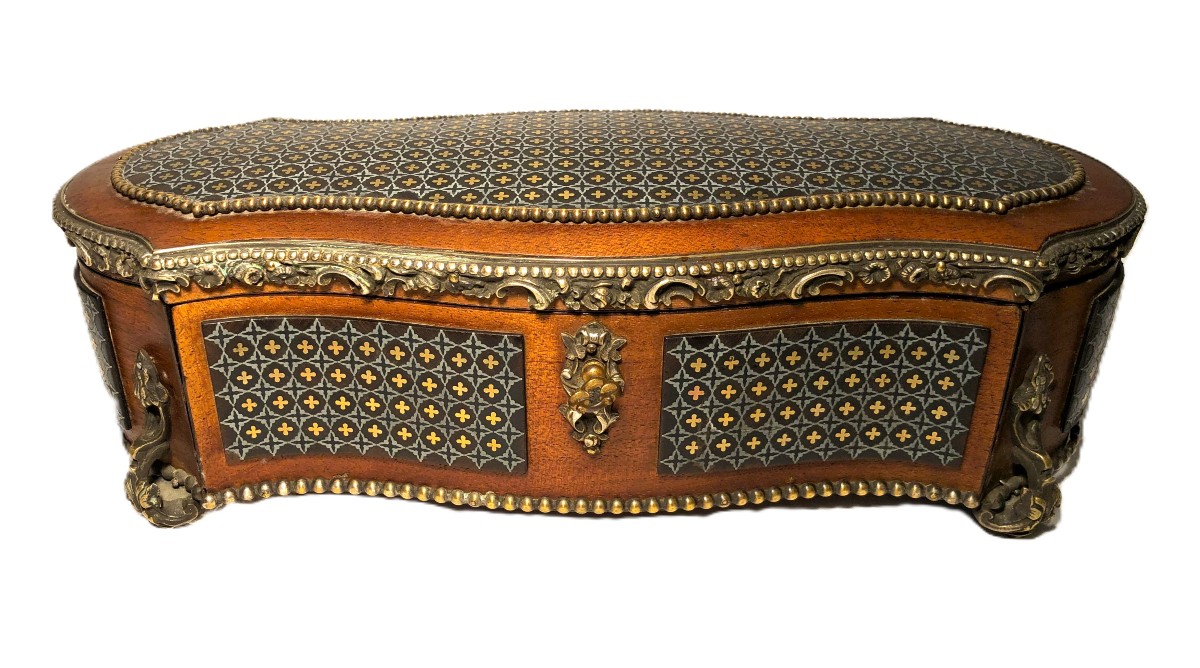 Filled Glove Box, Napoleon III Period, In Mahogany, Bronze And Queen Marquetry-photo-1