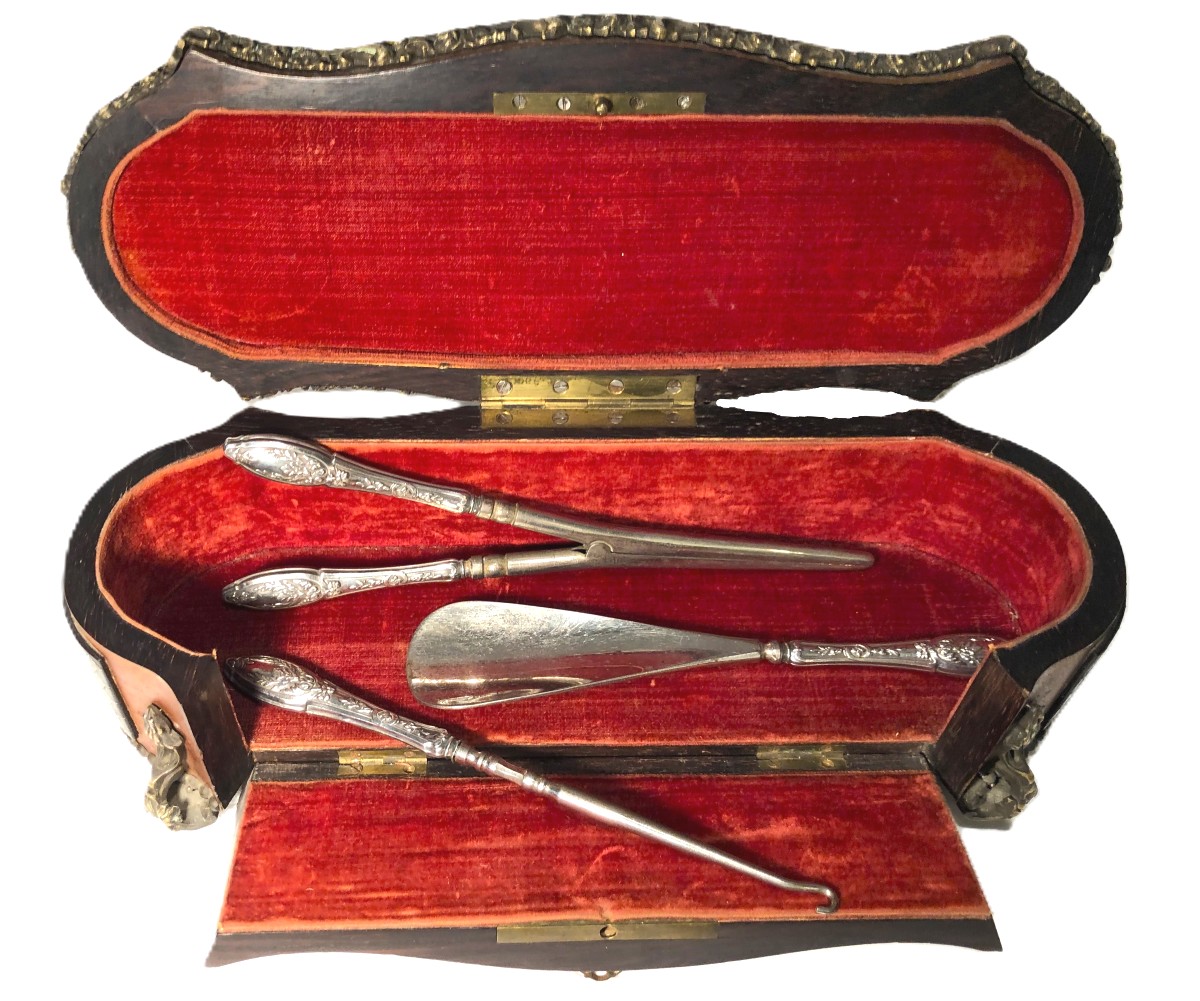 Filled Glove Box, Napoleon III Period, In Mahogany, Bronze And Queen Marquetry-photo-7