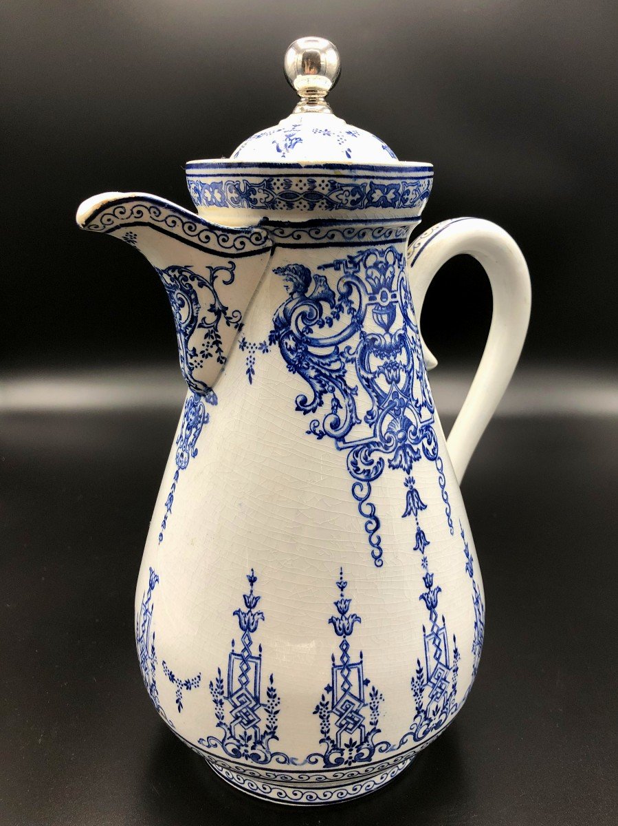 Gien Opaque Porcelain Jug With Bérain Decor, 19th Century-photo-2