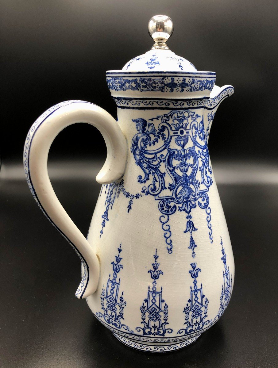 Gien Opaque Porcelain Jug With Bérain Decor, 19th Century-photo-2
