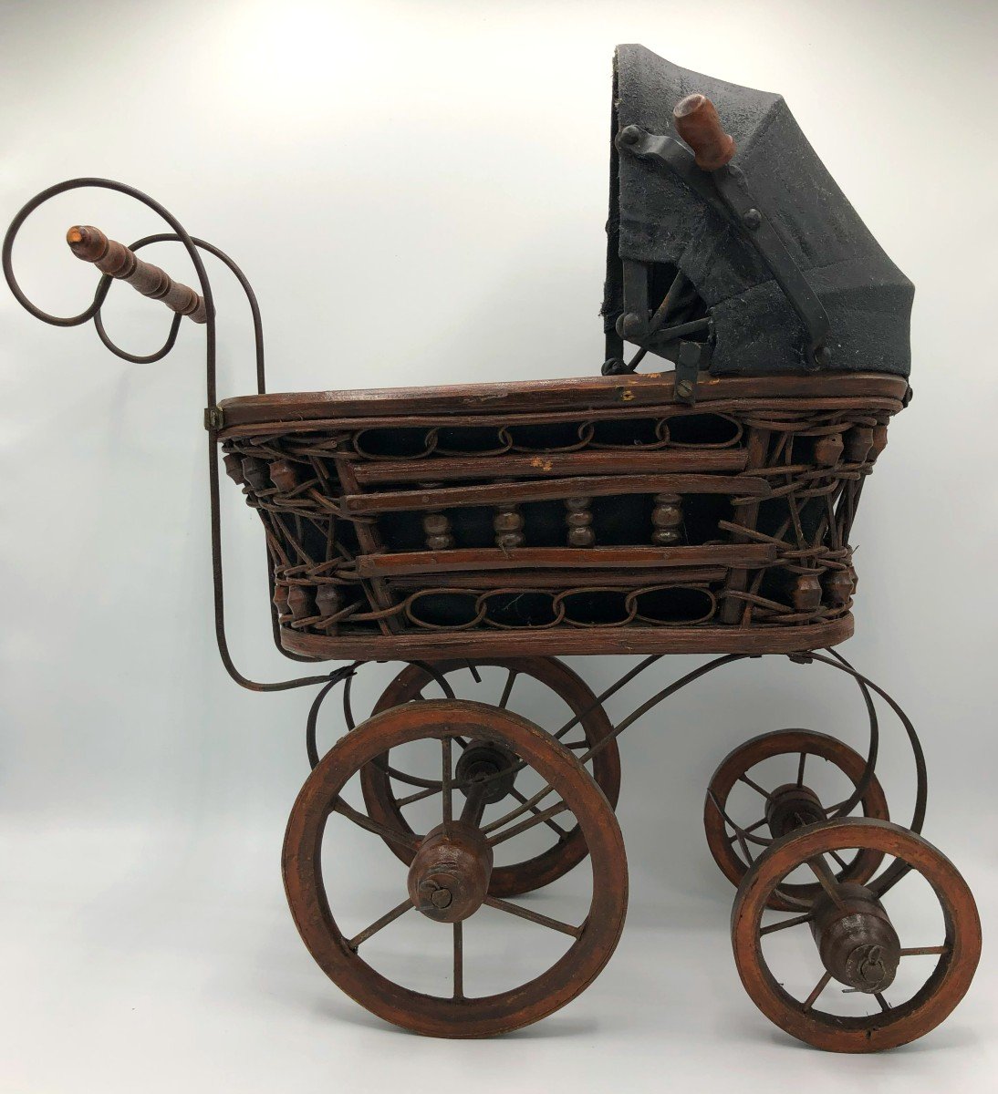 Poussette ou Landau de Poupée, Jouet d'Enfant, Début XXème Siècle-photo-1