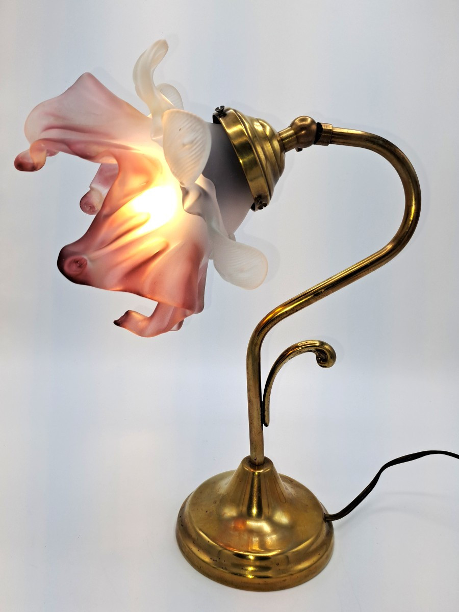 Table Lamp With Glass Paste Tulip Forming An Art Nouveau Flower-photo-4