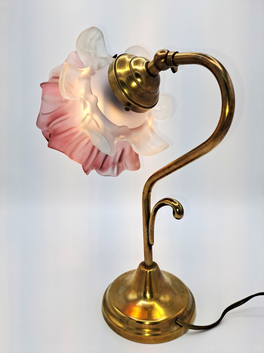 Table Lamp With Glass Paste Tulip Forming An Art Nouveau Flower-photo-1
