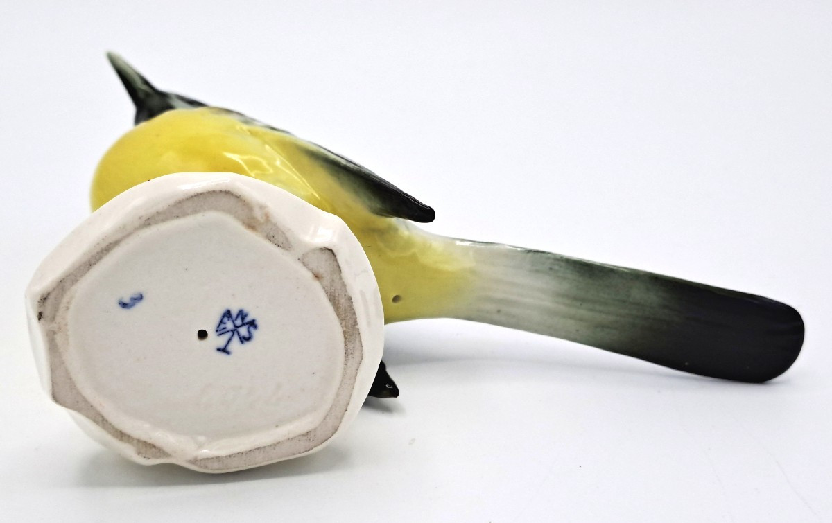 Saxon Porcelain Bird From The Karl Ens Manufactory: Brook Wagtail-photo-8
