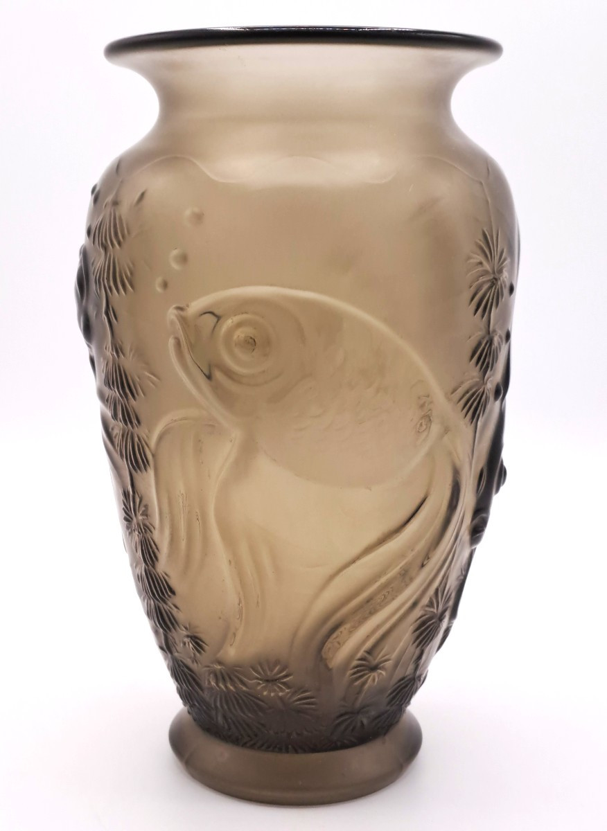 Vase Art Nouveau de Josef INWALD, série Carpe Koï en verre pressé et moulé, début XXème siècle