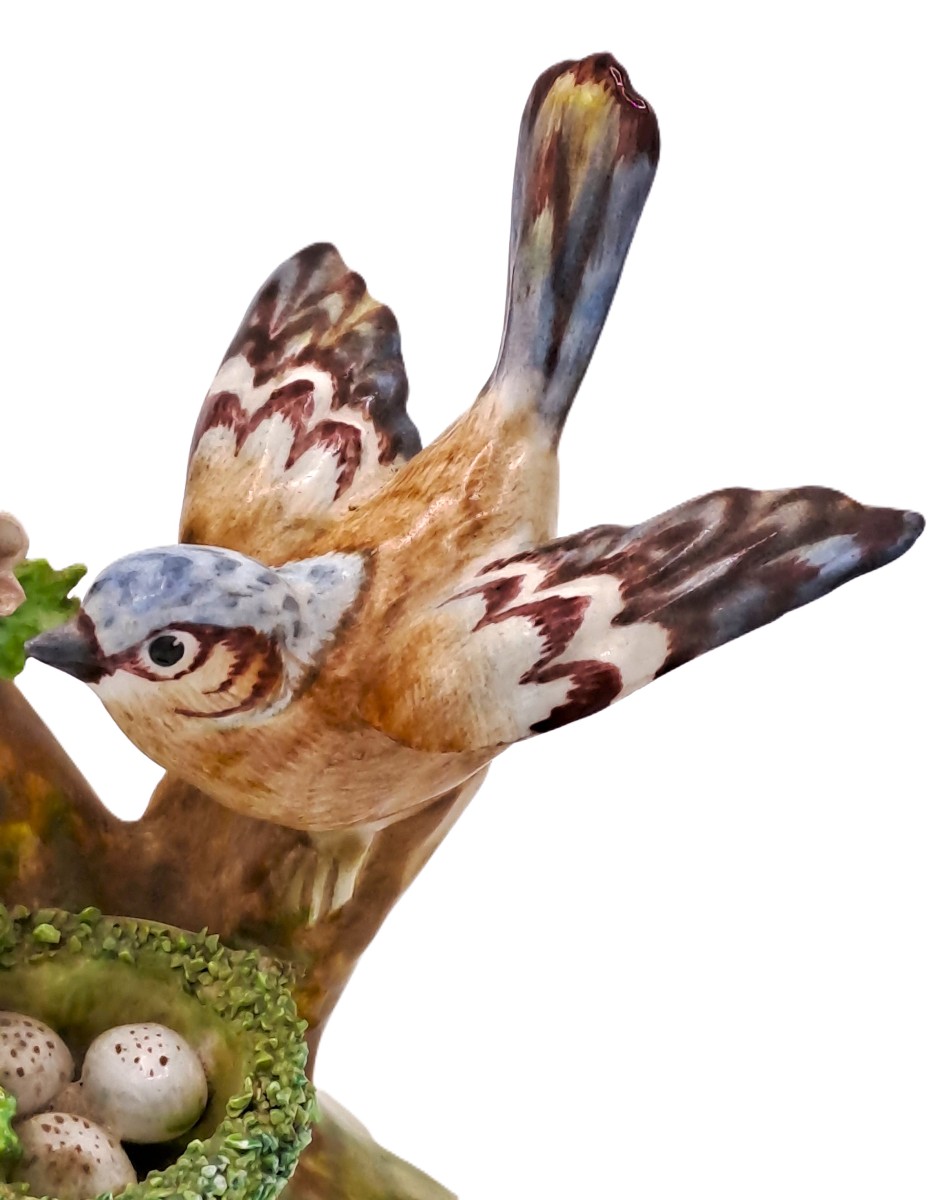 Pinson des arbres, Oiseau en porcelaine anglaise Crown Staffordshire, Au Vase Étrusque Paris-photo-3