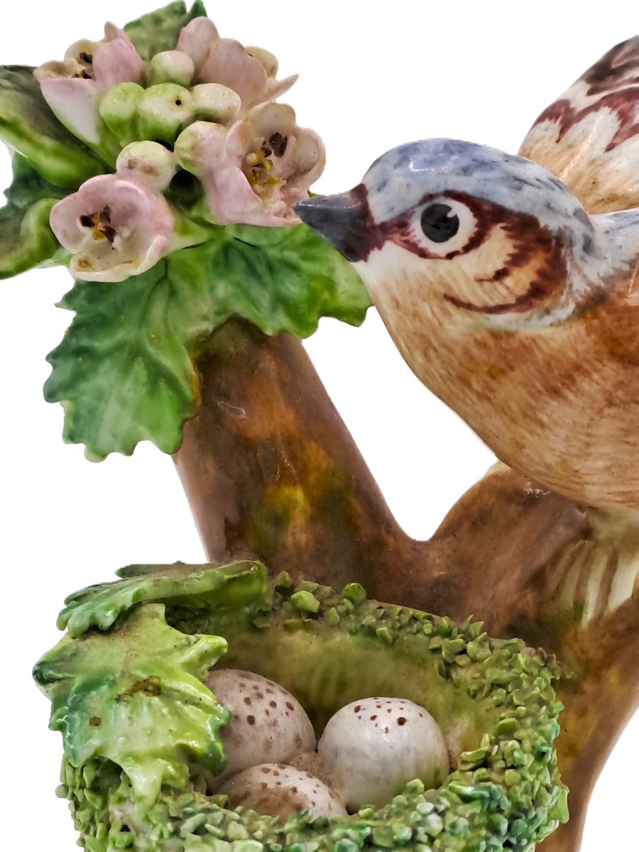 Pinson des arbres, Oiseau en porcelaine anglaise Crown Staffordshire, Au Vase Étrusque Paris-photo-4
