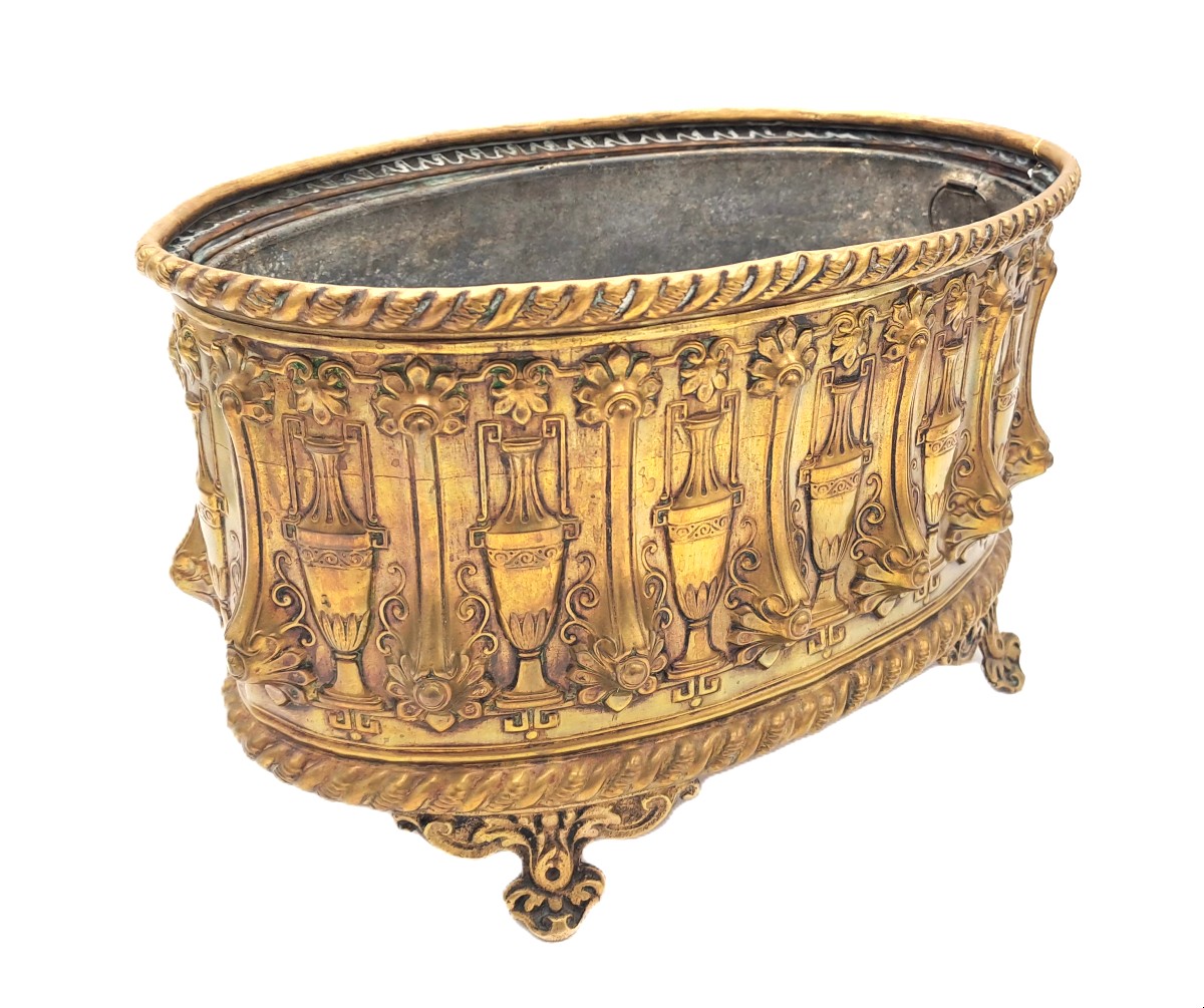 Jardinière en laiton repoussé à décor néoclassique époque Napoléon III, XIXème siècle-photo-2