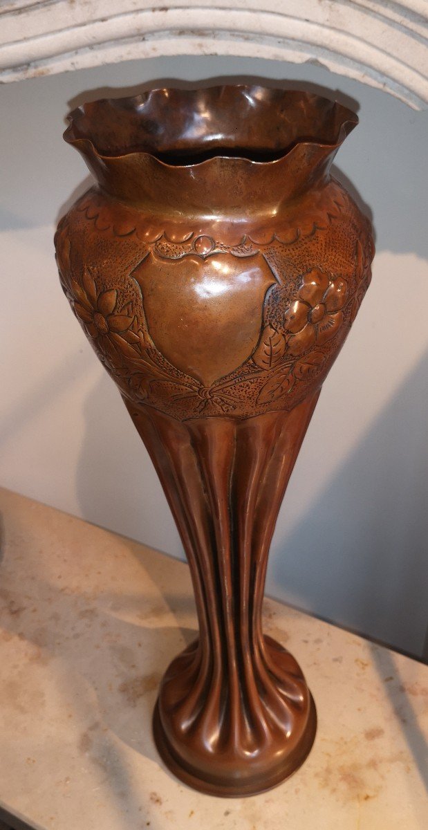 Douille d'Obus laiton repoussé et ciselé, Art Nouveau /jugenstil. Dinanderie -photo-2