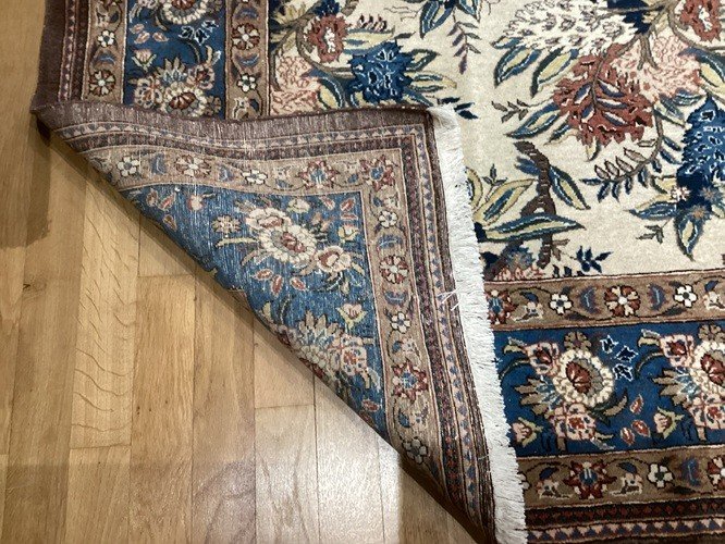 Ghoum Persian Wool And Silk Carpet 3.35 X 2.30-photo-4