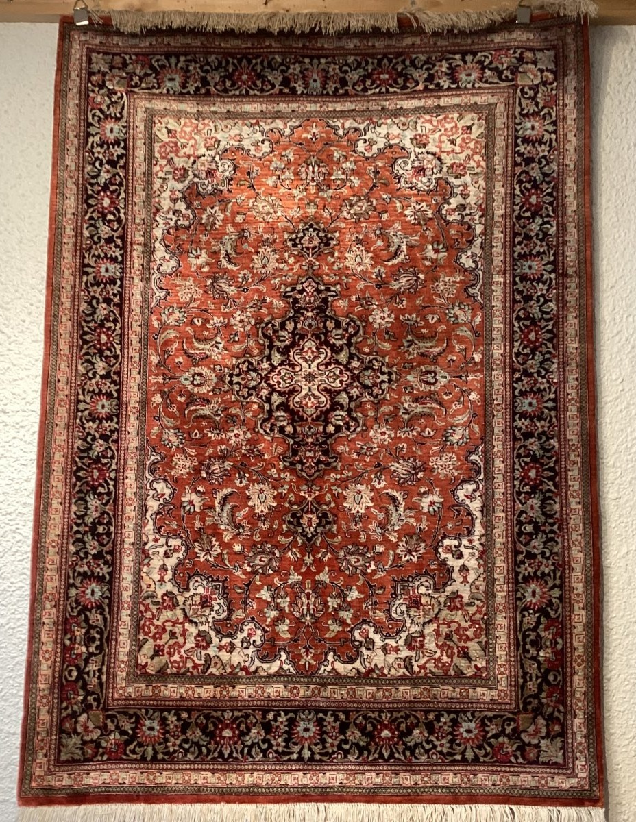 - Tapis  Ghoum   Soie  1.50  X  1.00
