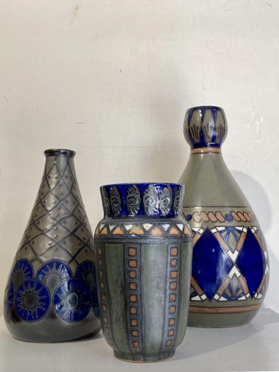 Hb Quimper Odetta Period Circa 1925 Vase 1297 In Polychrome Enamelled Stoneware -photo-4