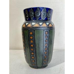 HB Quimper période Odetta circa 1925 vase 1297 en grès émaillé polychrome 