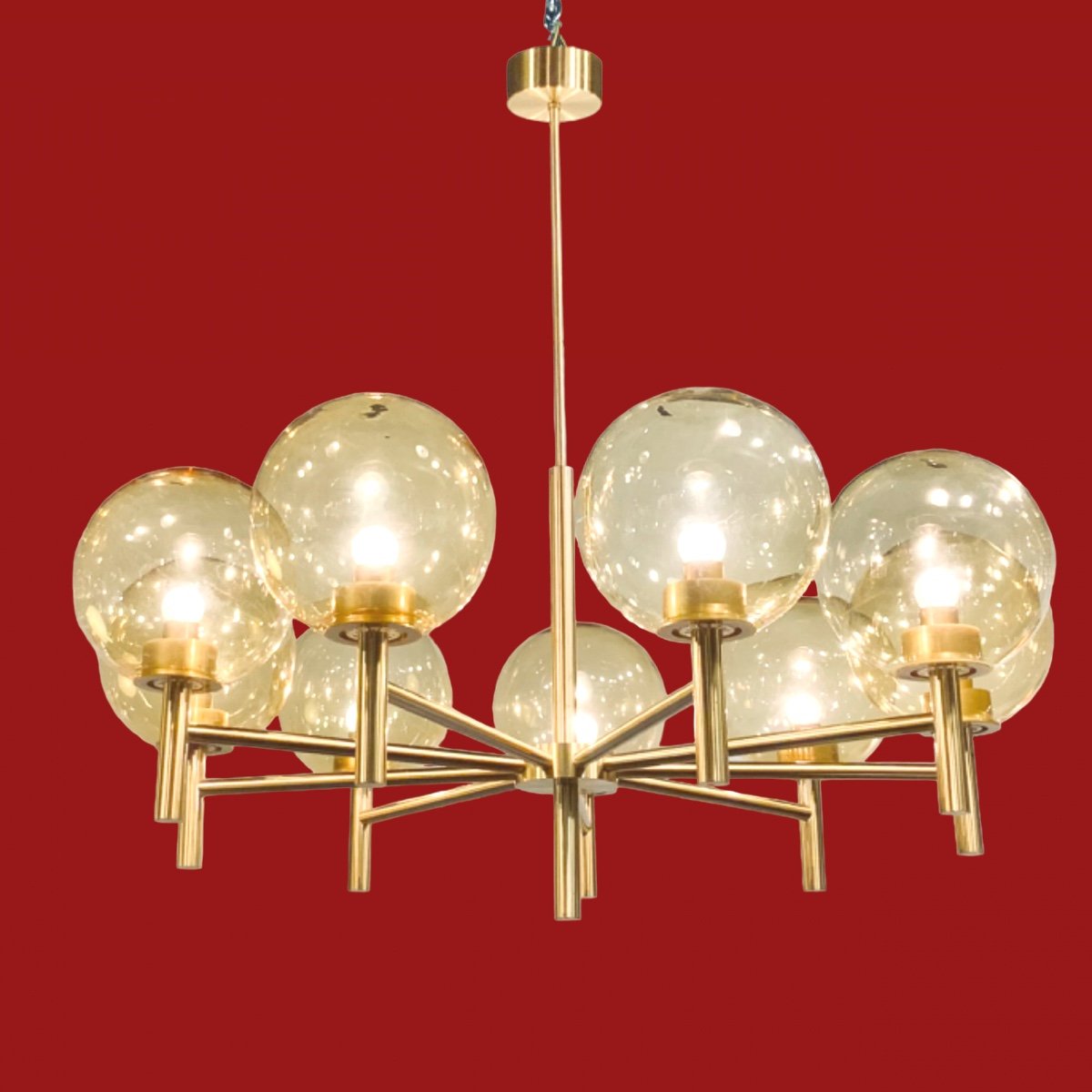 Large Luxus Chandelier With 9 Lights In Golden Brass And Amber Glass Globes, Sweden 1970s/80s-photo-2