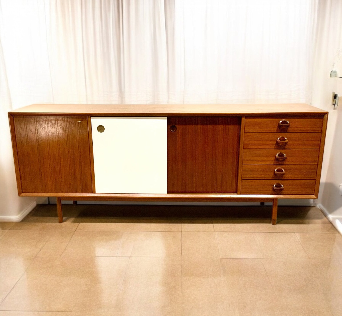 Enfilade Design Scandinave 1960 En Teck, Palissandre Et Laque Mate.-photo-3