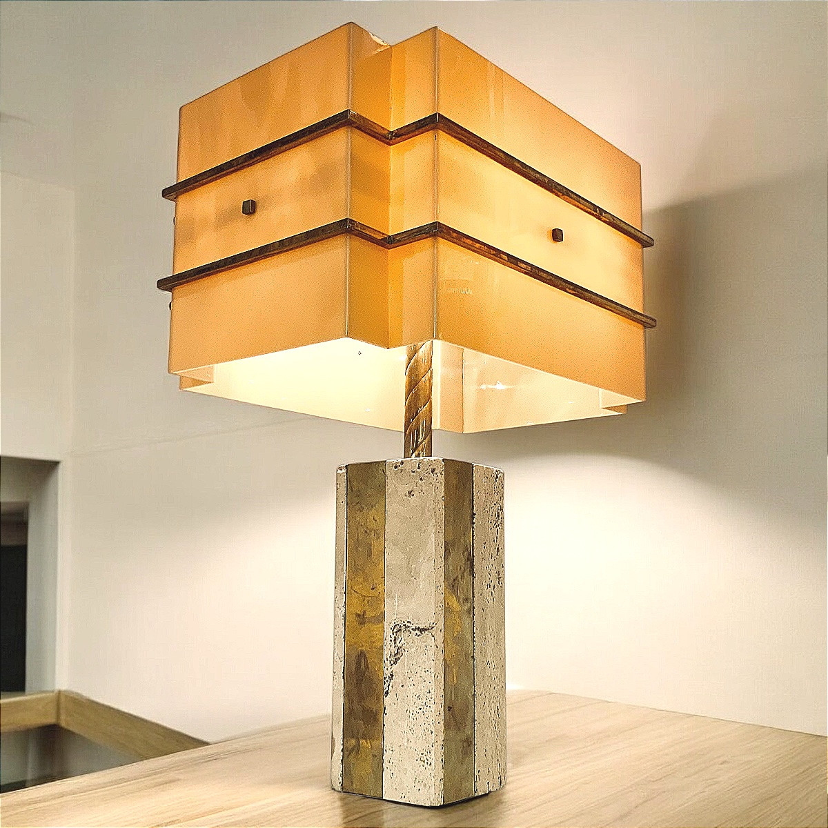Lampe à Poser En Travertin, Laiton Et Bakélite, Italie Années 1960/70-photo-3
