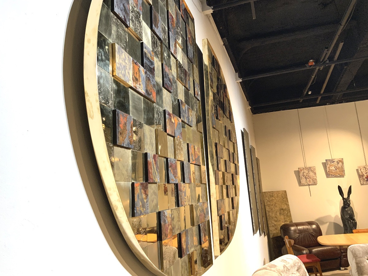 Panneau mural ovale en laiton et céramique de Stéphane Lemeur-photo-2