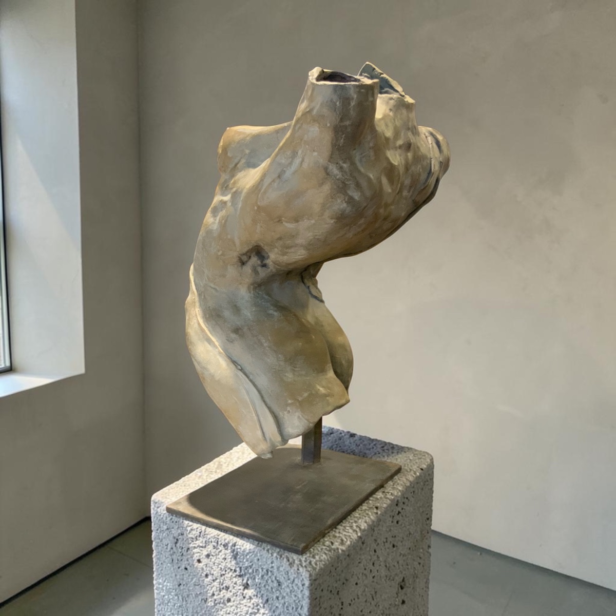 Buste de femme en bronze « Salomé dansant »-photo-4