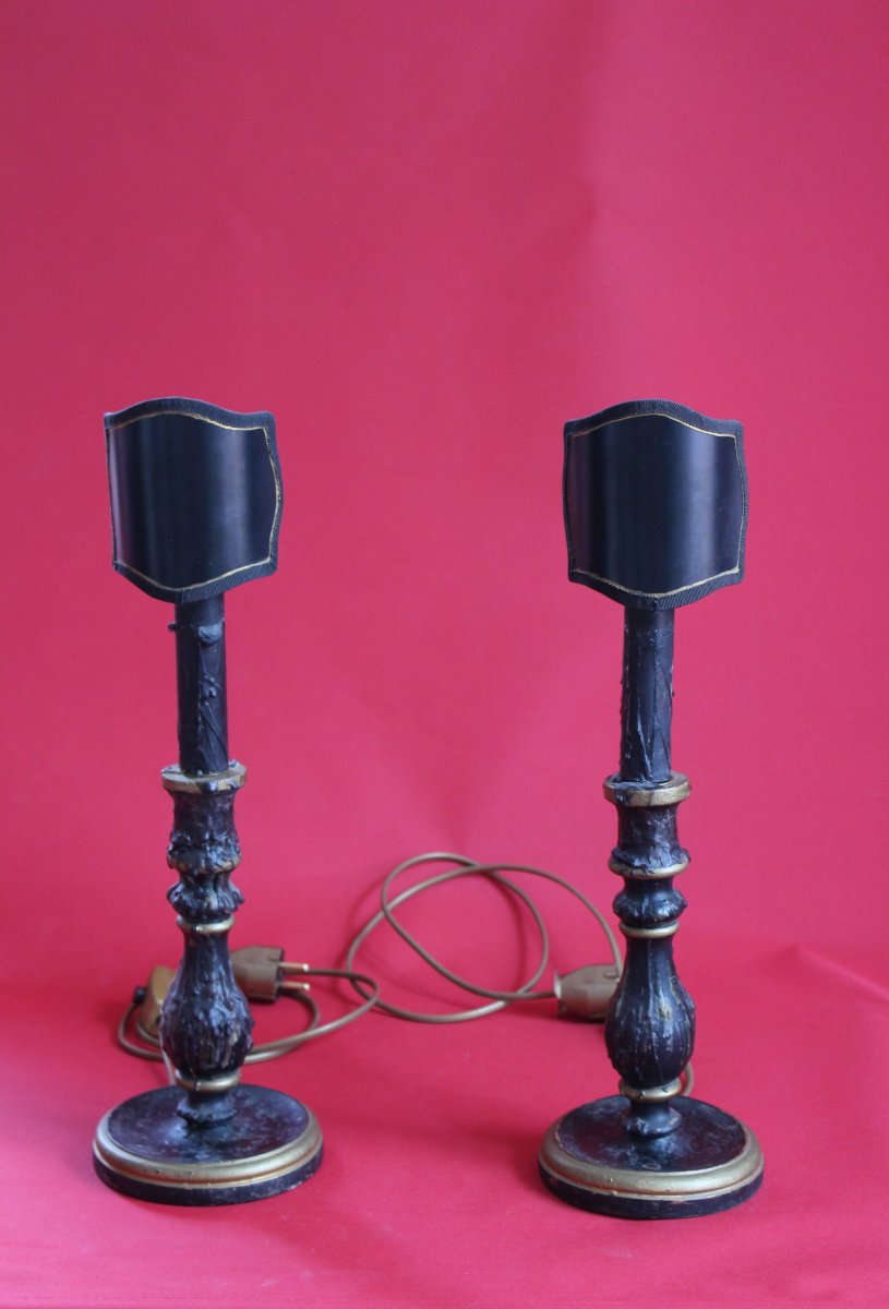 Pair Of Black Candlesticks In Wood And Wax