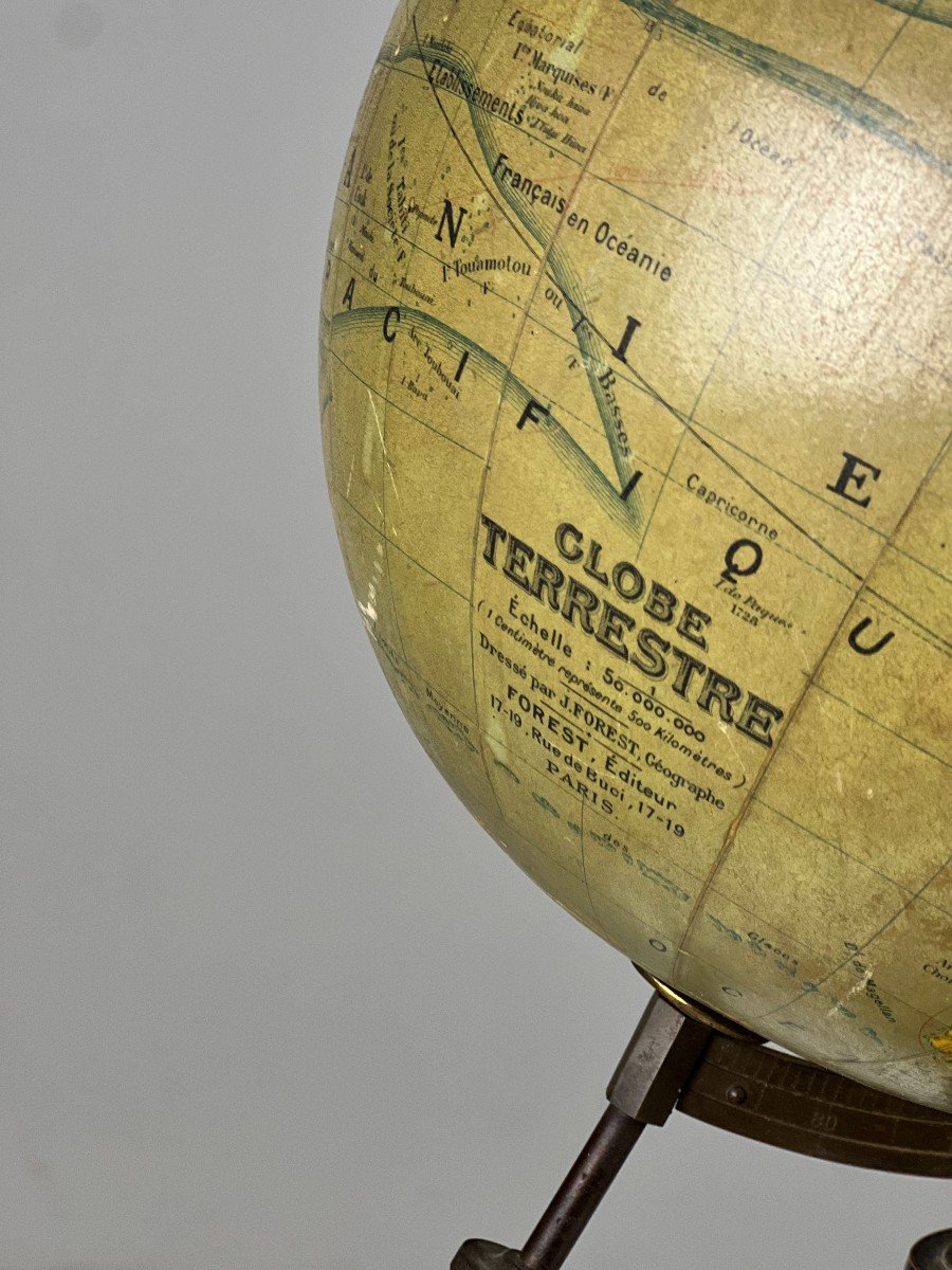 Globe J. Forest-photo-6