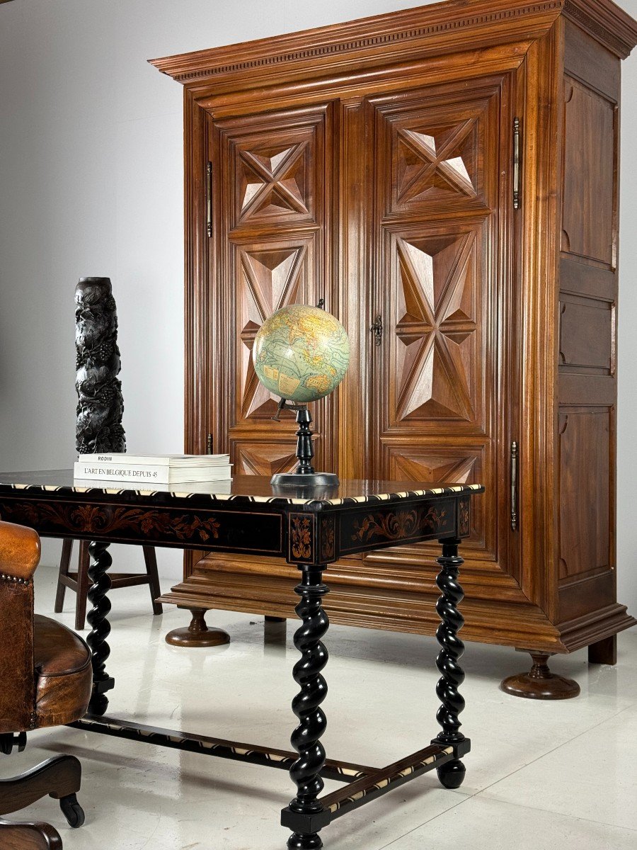 Géométrique Burgundy Cabinet Wallnut-photo-8
