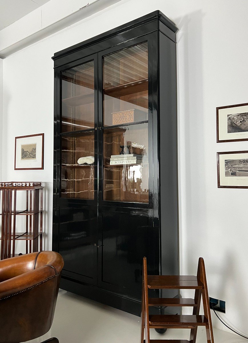 Black Lacquered Bookcase Mahogany 310cm
