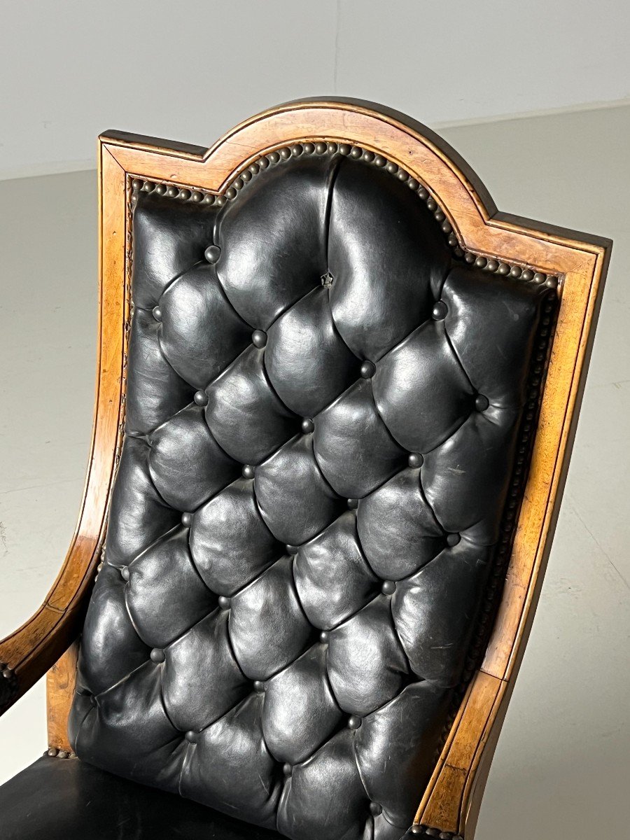 Chaise De Bibliothèque Française En Cuir Noir-photo-1
