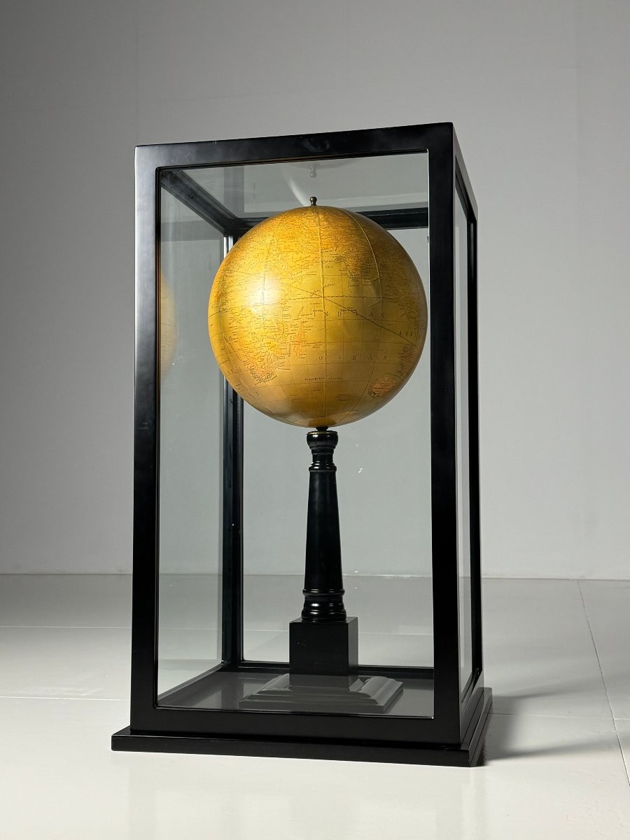 Large Globe In A Display Case-photo-8