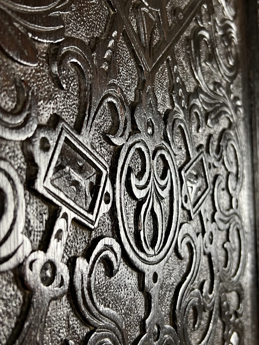 Armoire victorienne en chêne sculptée à la main 19ème siècle-photo-1