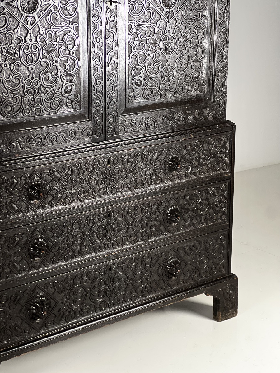 Armoire victorienne en chêne sculptée à la main 19ème siècle-photo-7