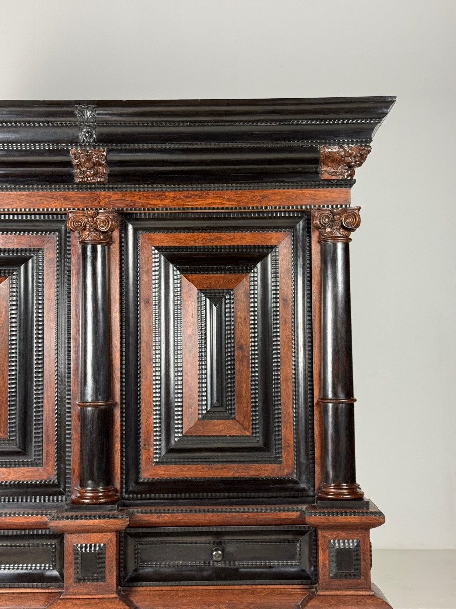 Dutch Baroque Cushion Cabinet 1700-photo-4