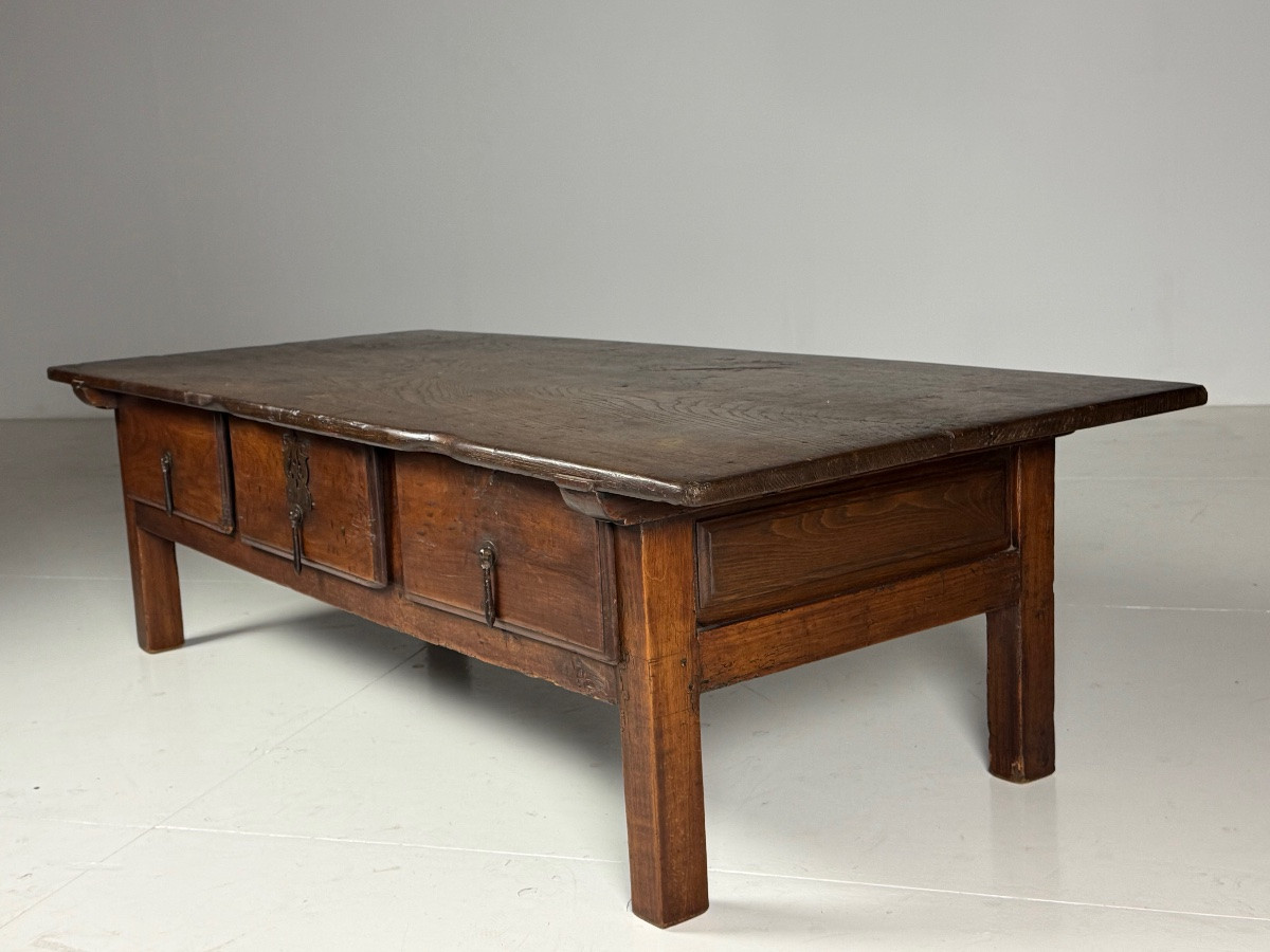 18th Century Spanish Coffee Table-photo-8