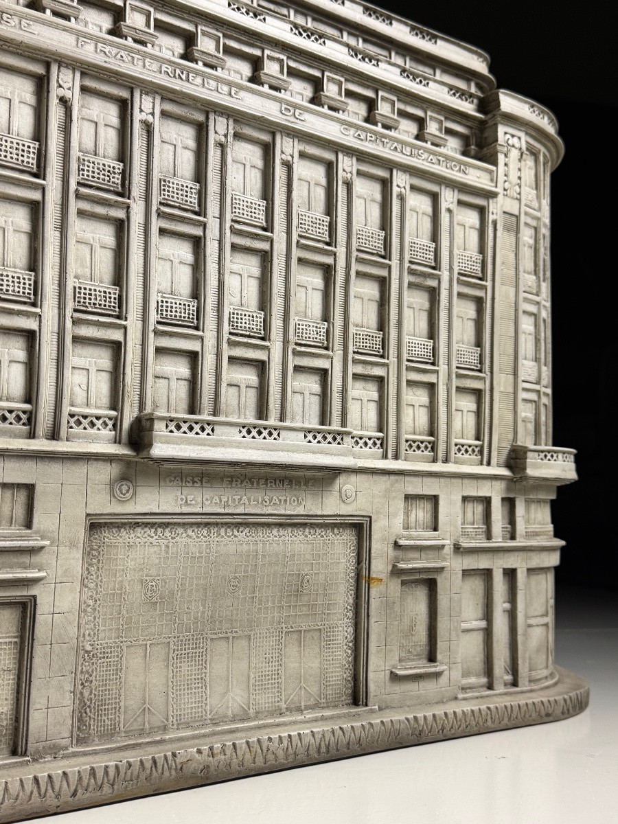 Scale Model Of The Lille Fraternal Capitalization Fund-photo-2