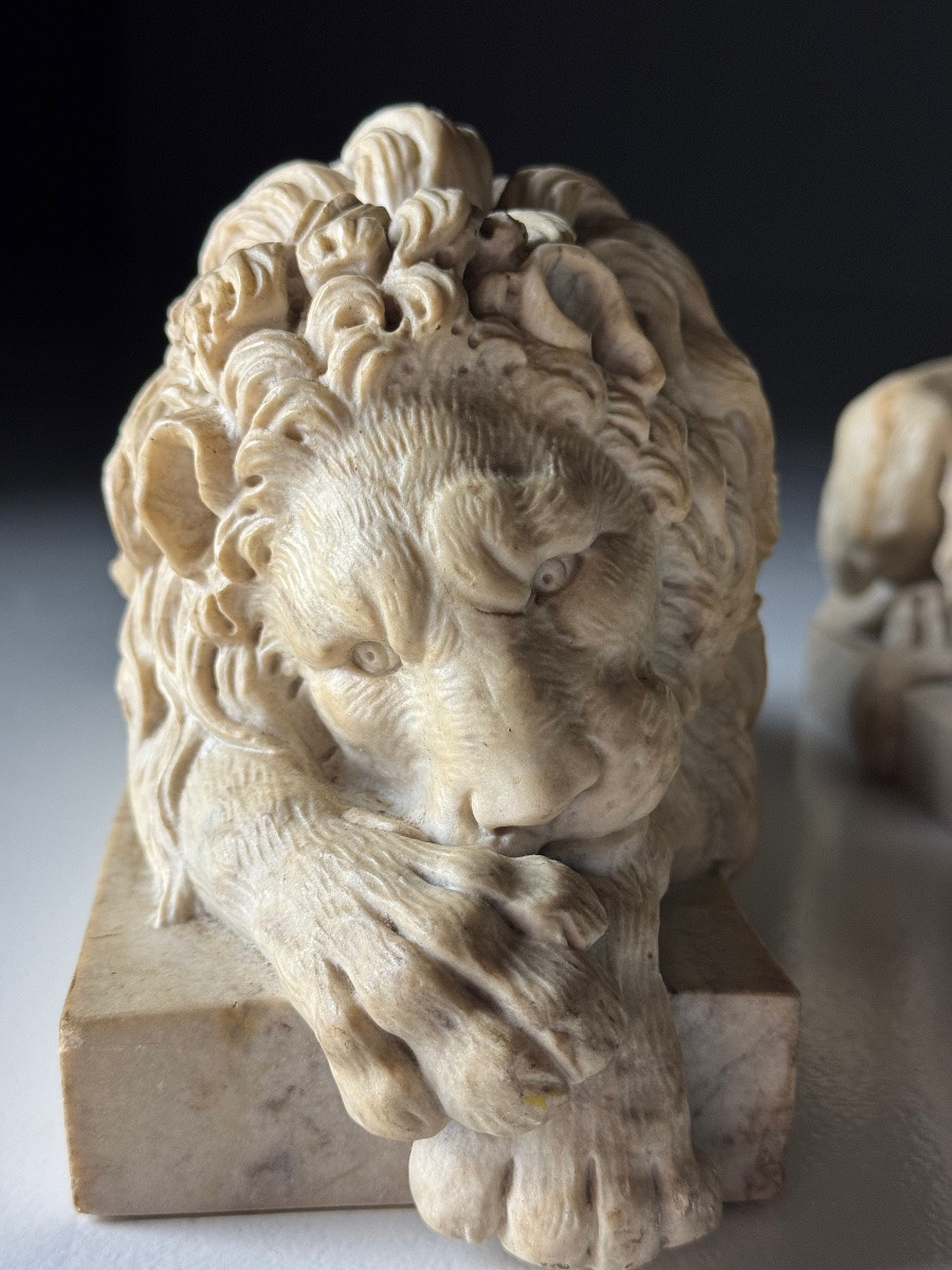 2 Lions en fonte de marbre d'après Canova-photo-3