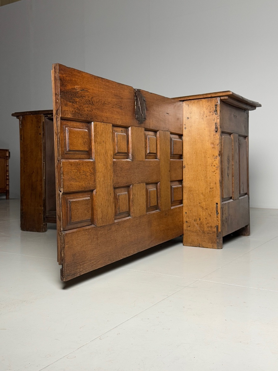 18th Century Spanish Chest-photo-2