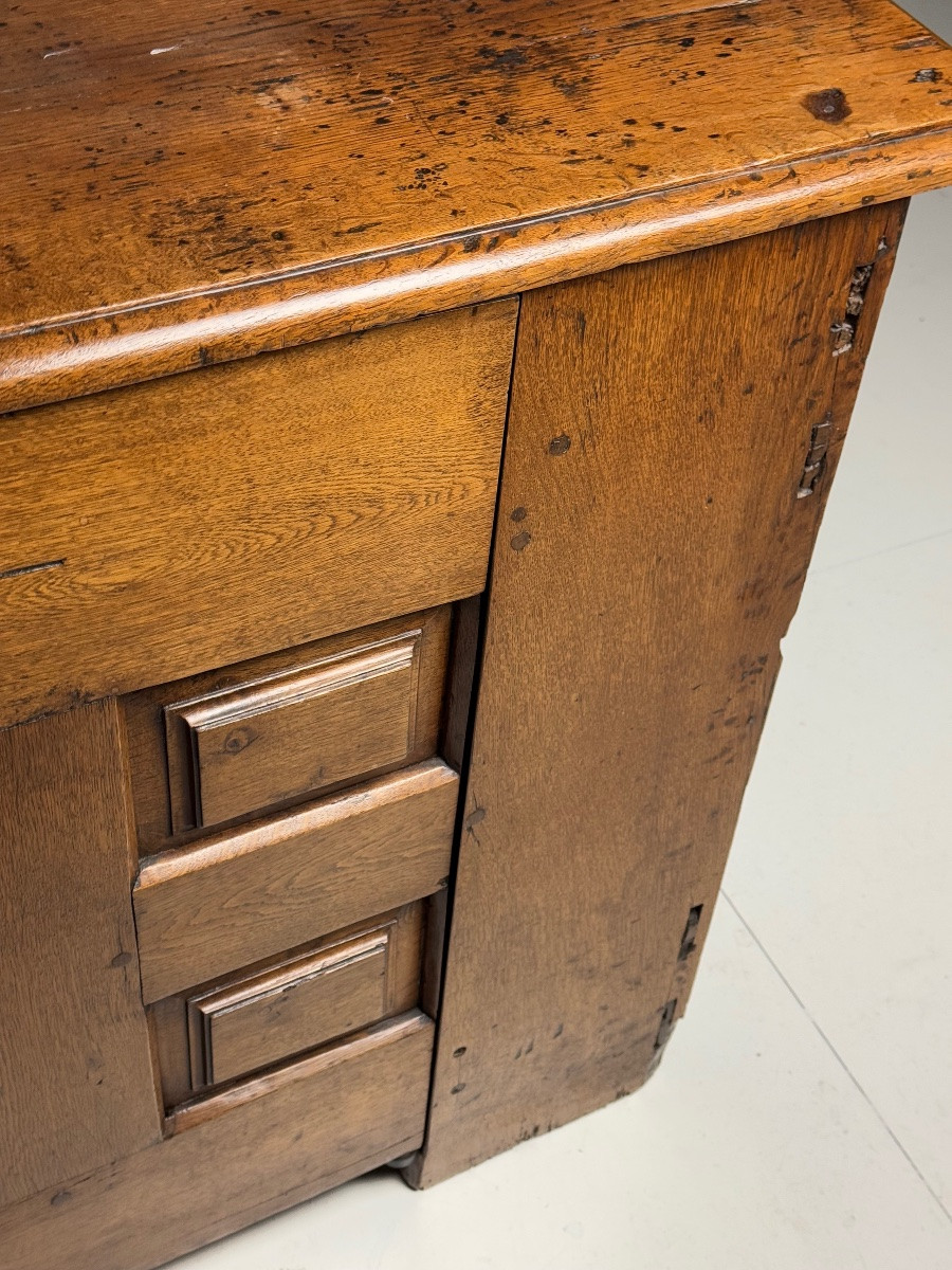 18th Century Spanish Chest-photo-3