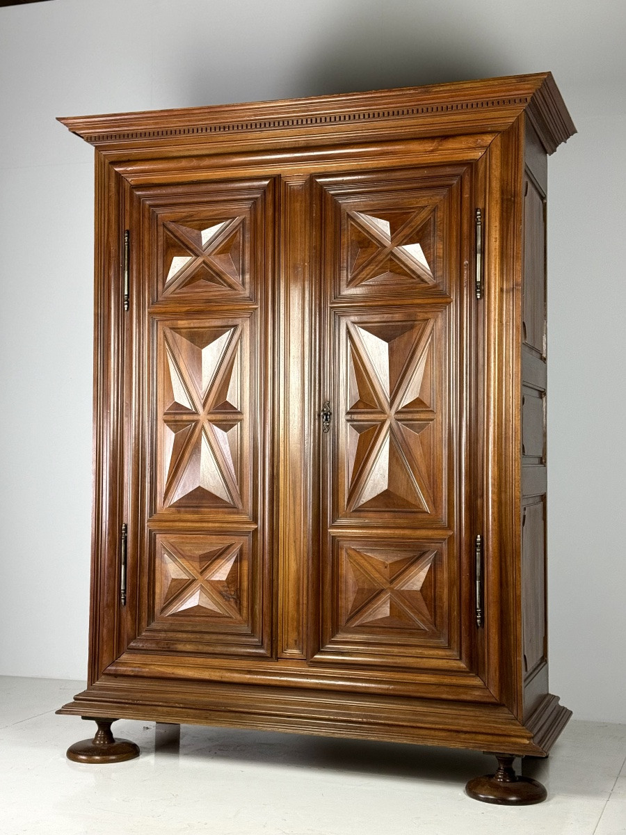 Geometric Cabinet In Burgundy Walnut 1700-photo-2