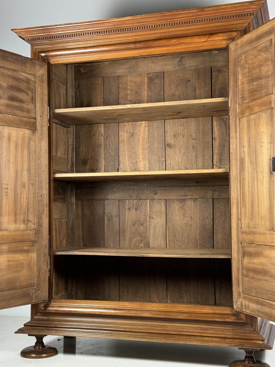 Geometric Cabinet In Burgundy Walnut 1700-photo-3
