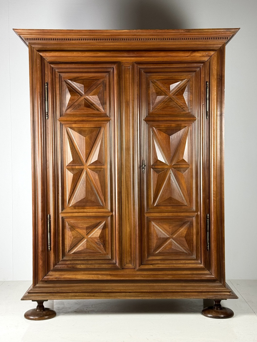 Geometric Cabinet In Burgundy Walnut 1700