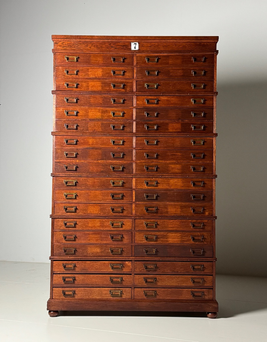 Commode belge vers 1910