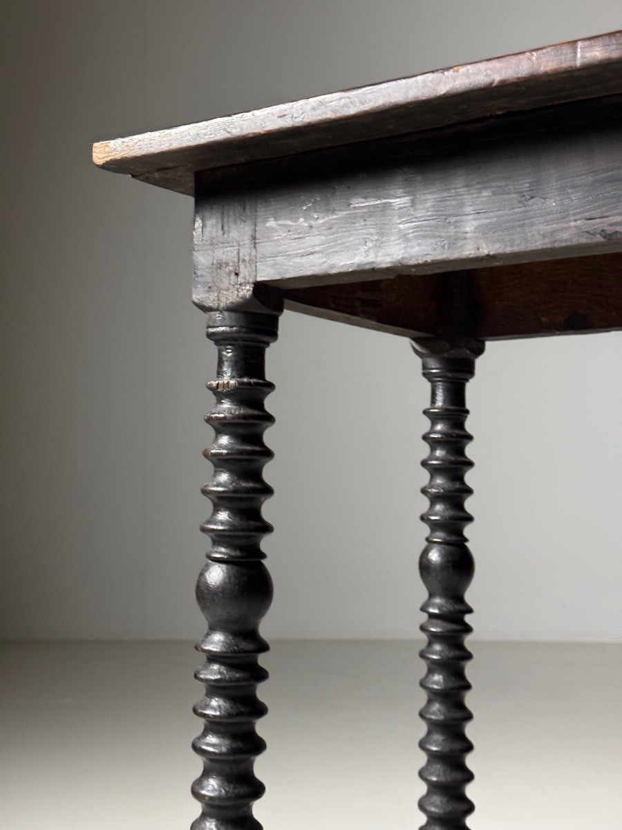 18th Century Antique Spanish Side Table-photo-3