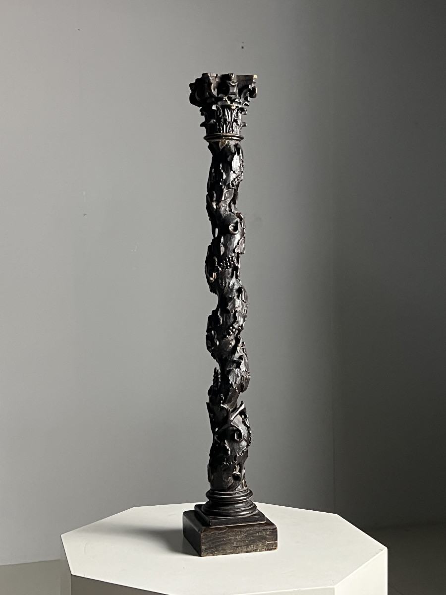 Colonne décorative du 19ème siècle
