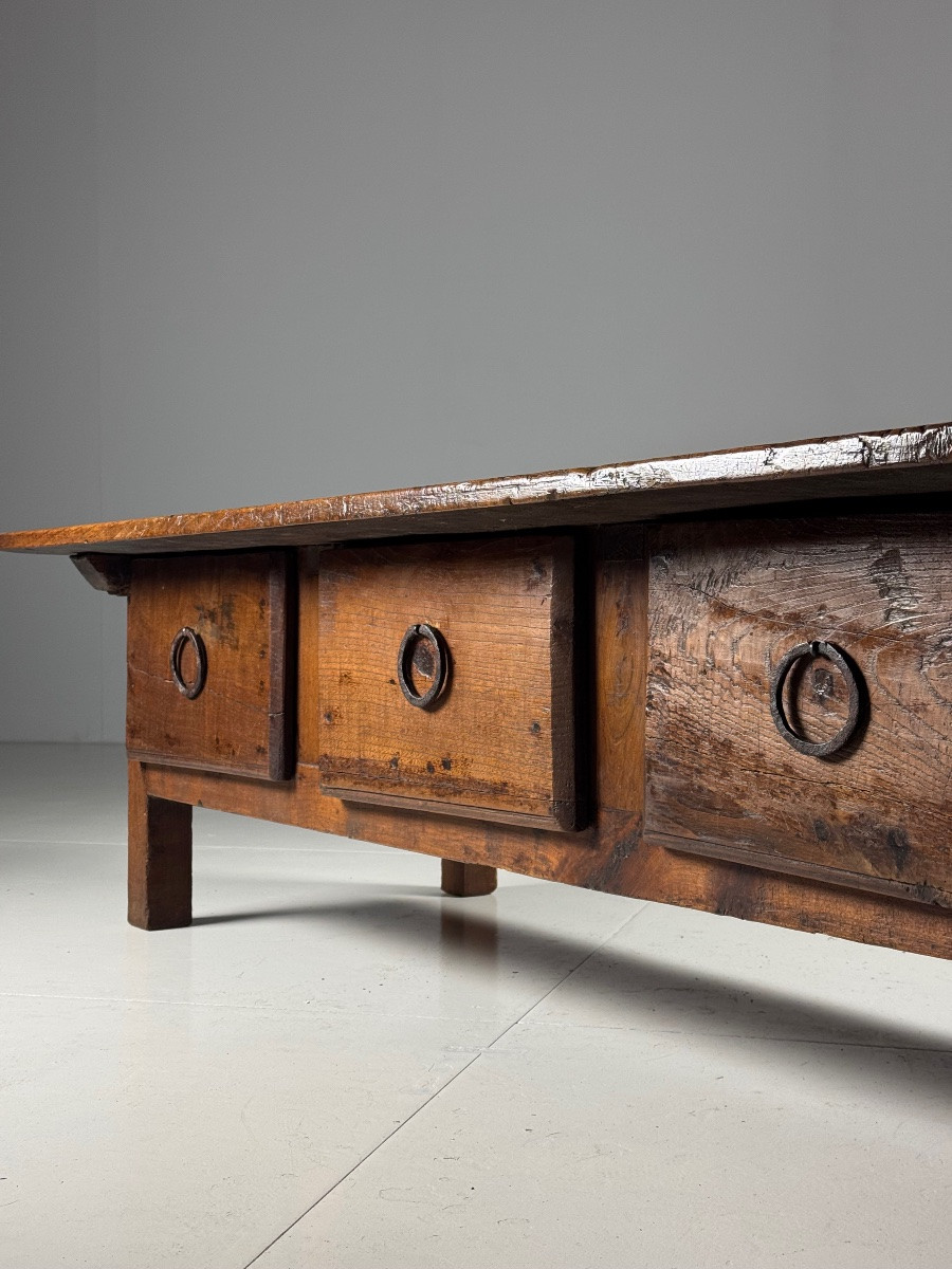 Table basse espagnole du XIXe siècle-photo-1