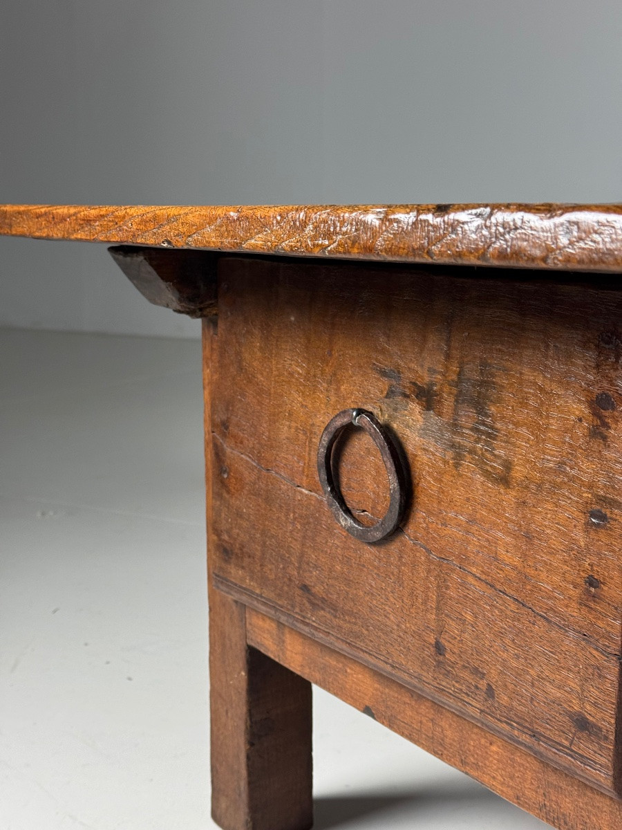 Table basse espagnole du XIXe siècle-photo-3