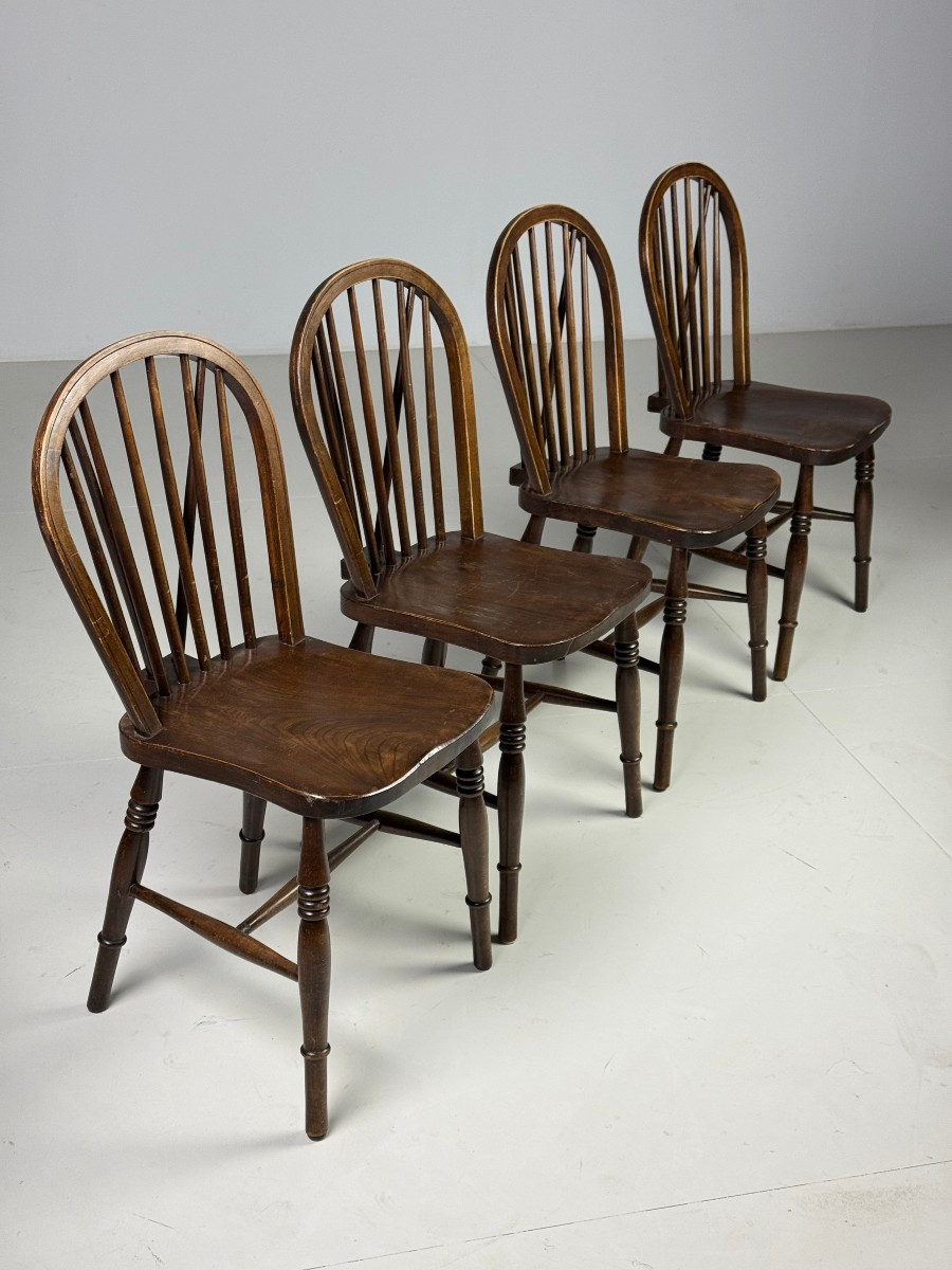 Ensemble de 4 chaises Windsor anglaises